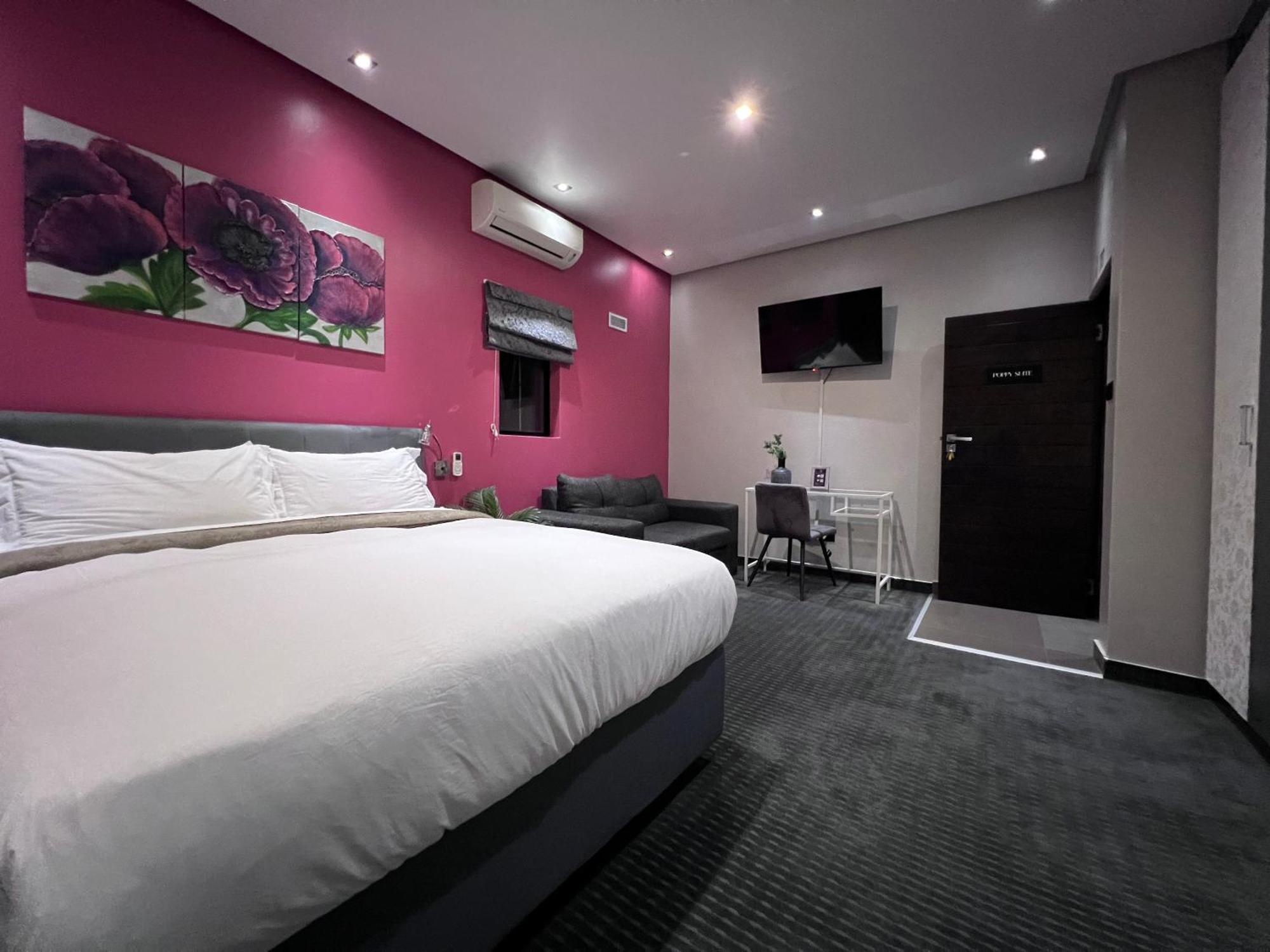 The Raz Bed and Breakfast Harrismith Εξωτερικό φωτογραφία