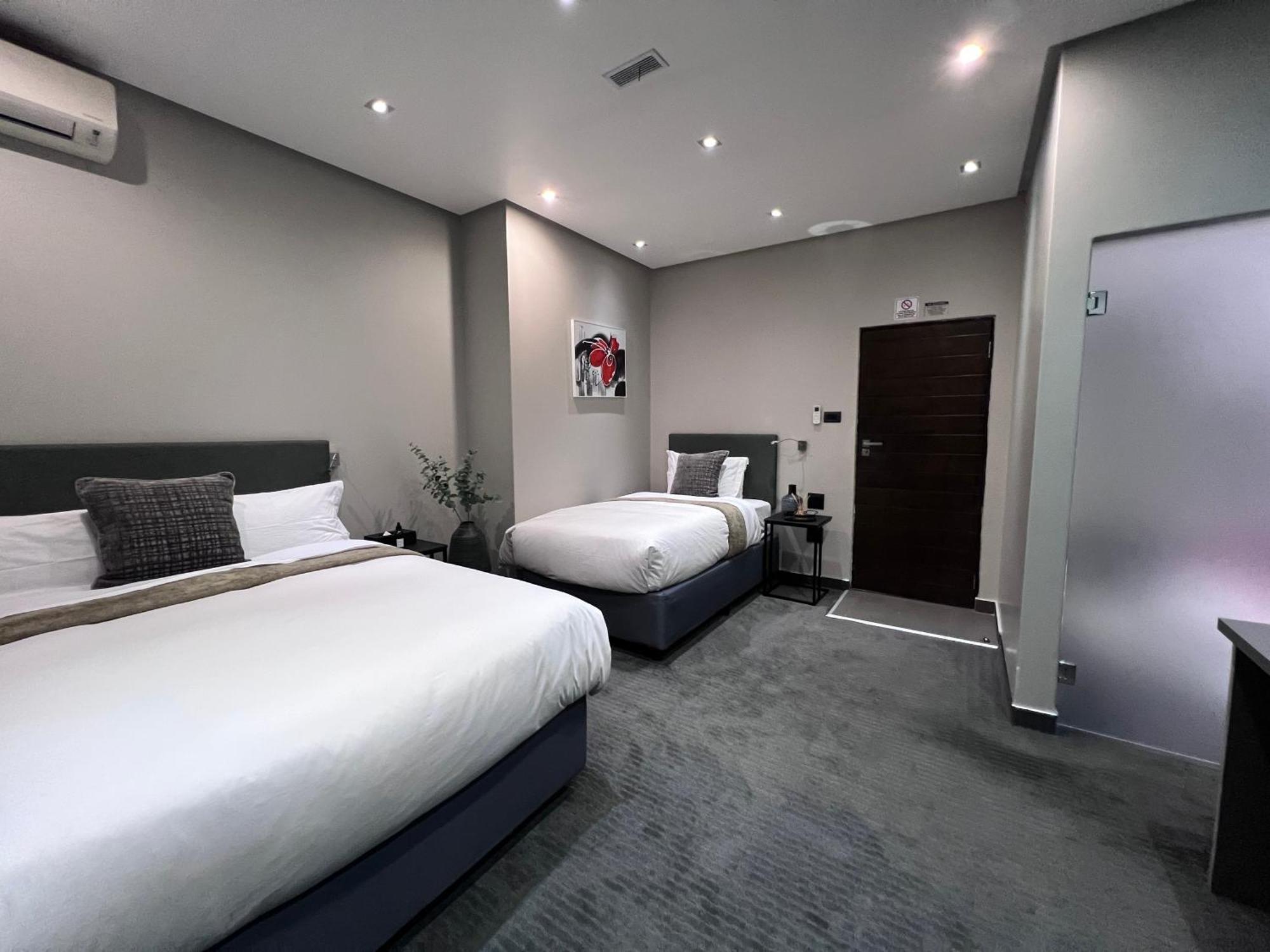 The Raz Bed and Breakfast Harrismith Εξωτερικό φωτογραφία